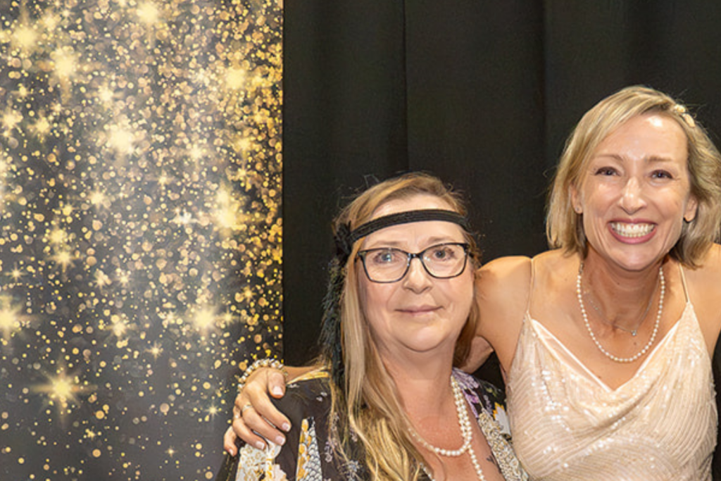 Fie Cronin - Care and Connection, One Meal at a Time. Fie and Annie Schmidt at Star Awards.